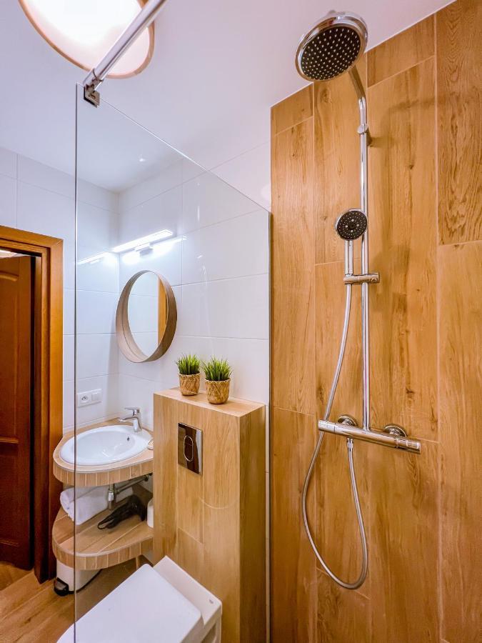 Domek Pod Katalpami Glowno Екстериор снимка