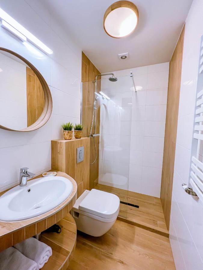 Domek Pod Katalpami Glowno Екстериор снимка